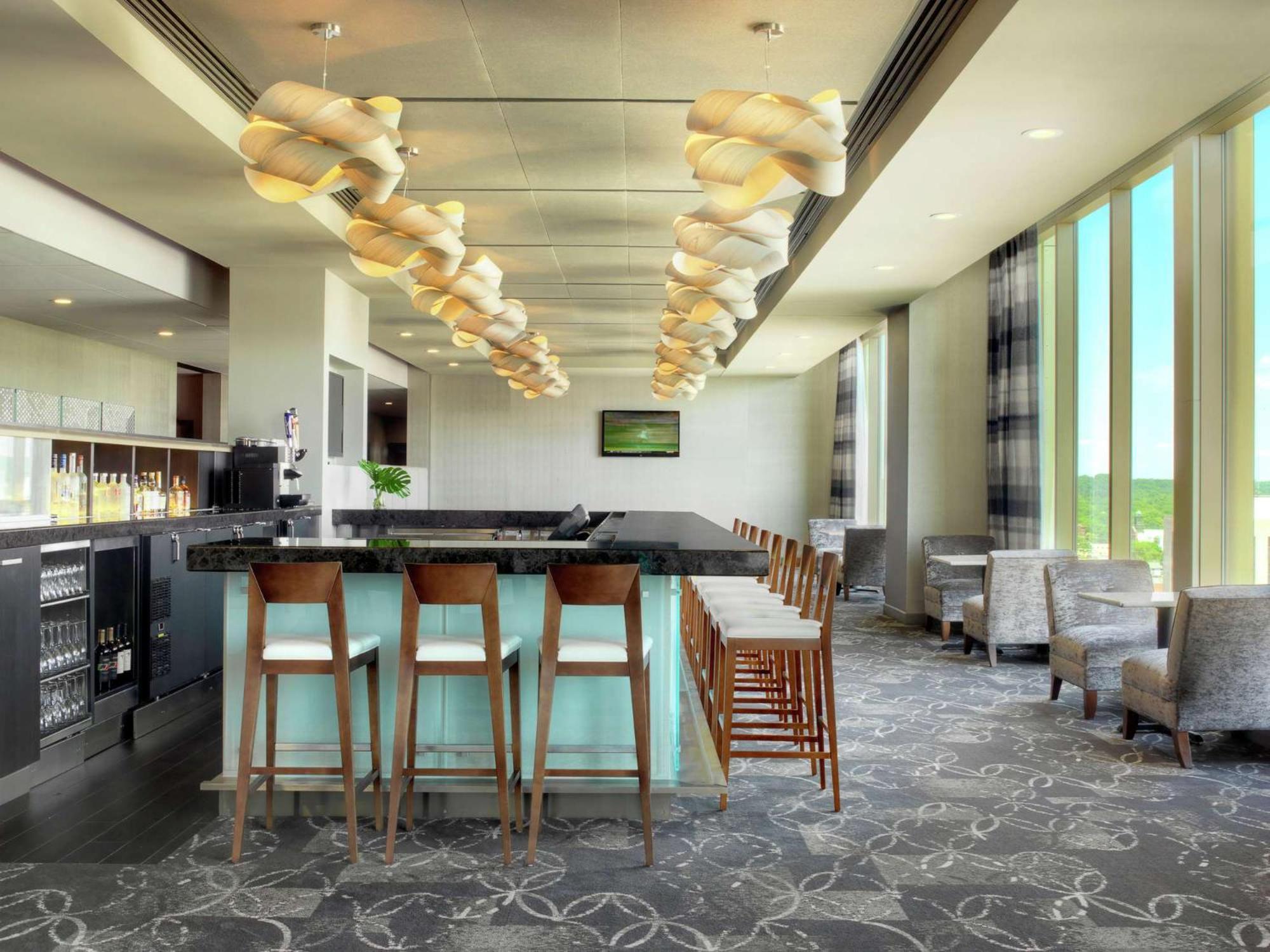 Doubletree By Hilton Hotel Cedar Rapids Convention Complex Εξωτερικό φωτογραφία