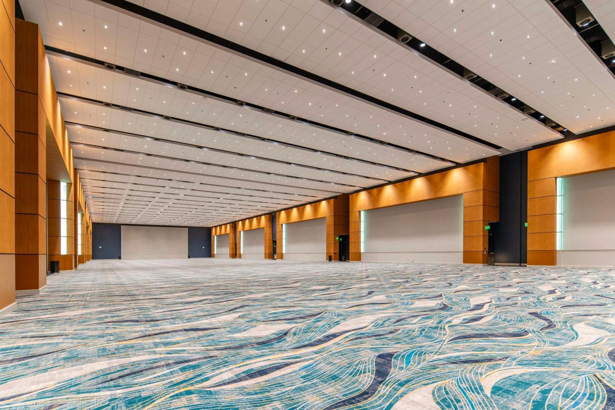 Doubletree By Hilton Hotel Cedar Rapids Convention Complex Εξωτερικό φωτογραφία